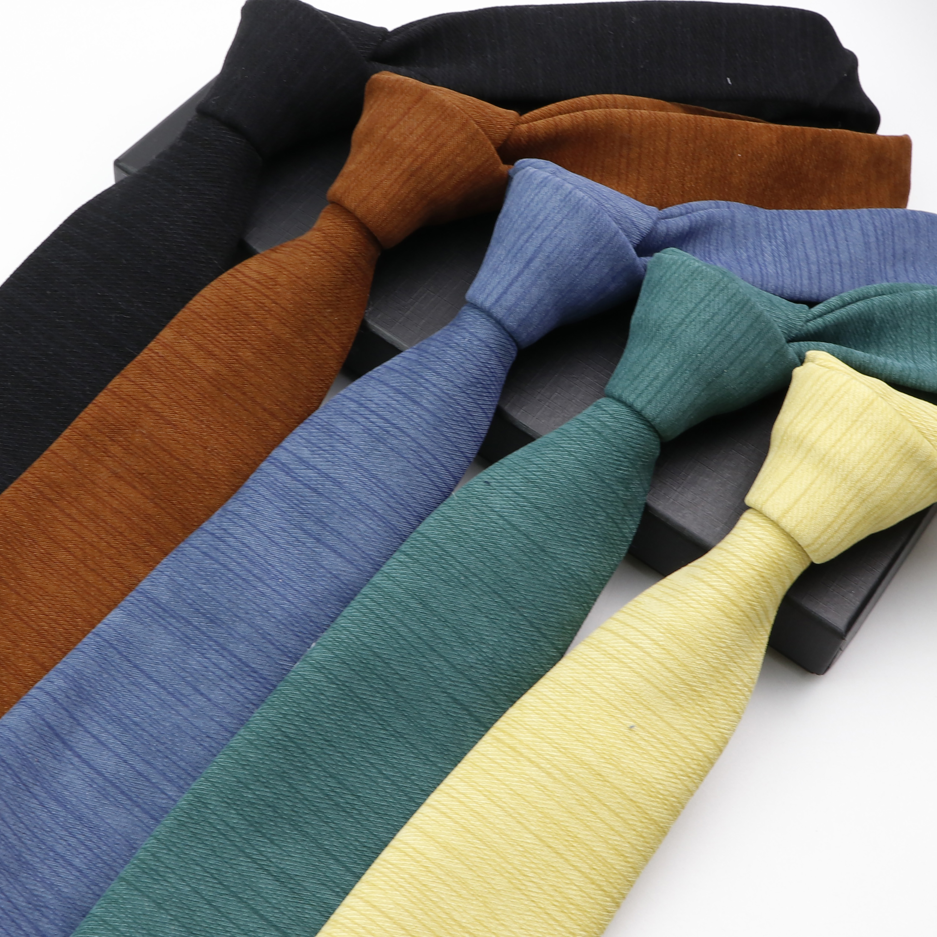 Men's Soft Downy Suede Tie Sol - огляд і ціна Skinny Tie Men