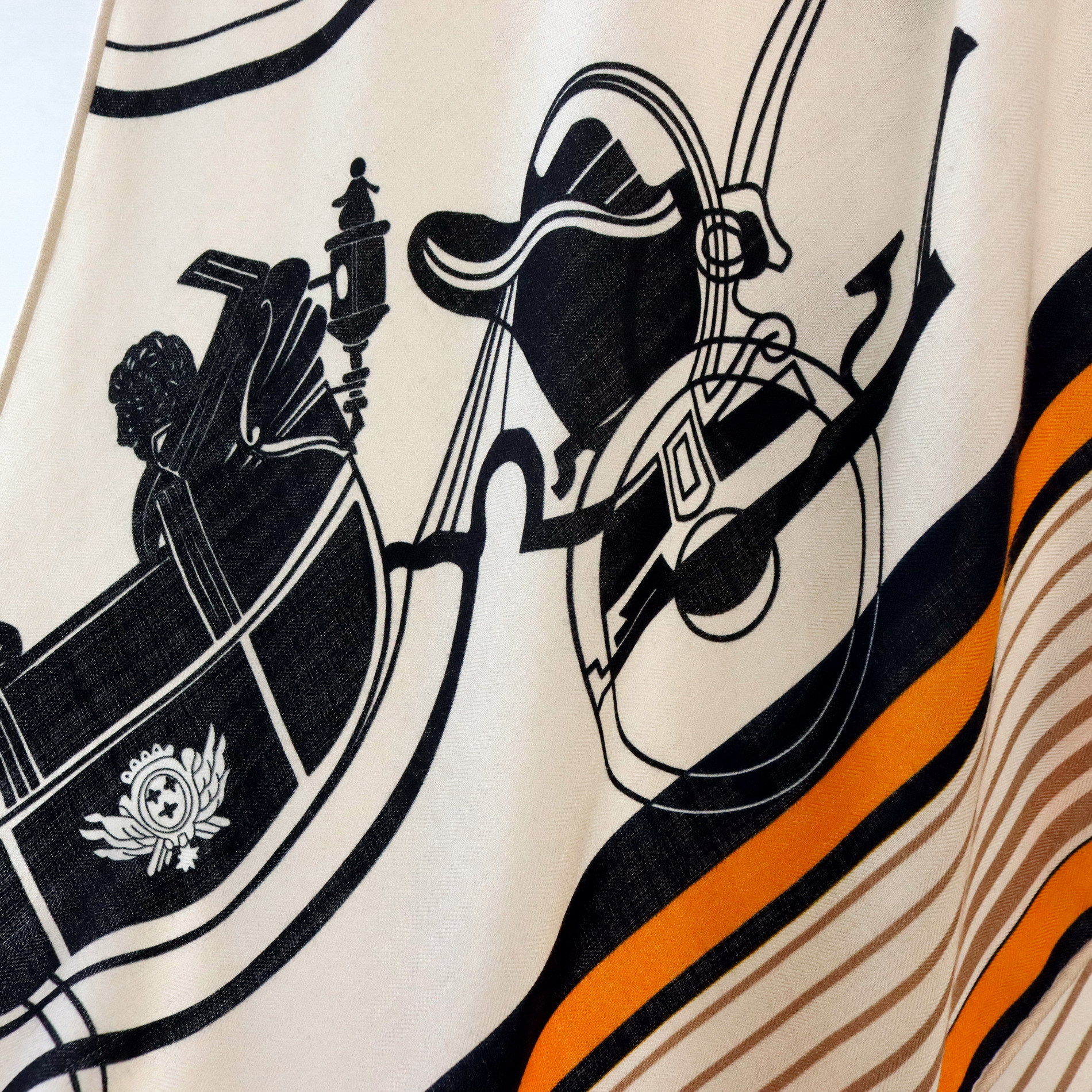 Vintage Equestrian Print Silk  - огляд і ціна Pashmina Wrap Large