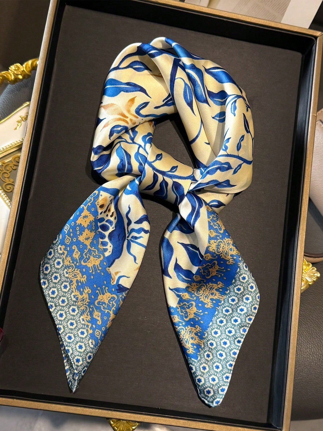 Luxury Brand Bohemia Print Squ - огляд і ціна Scarf Silk Square