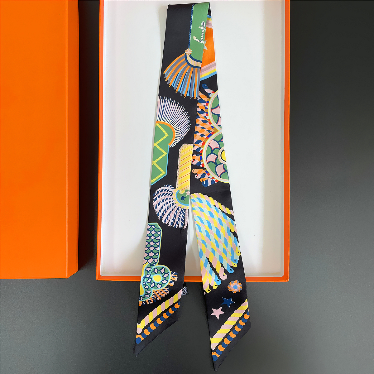 Brand Design Twill 100% Silk S - огляд і ціна Scarf Silk Square