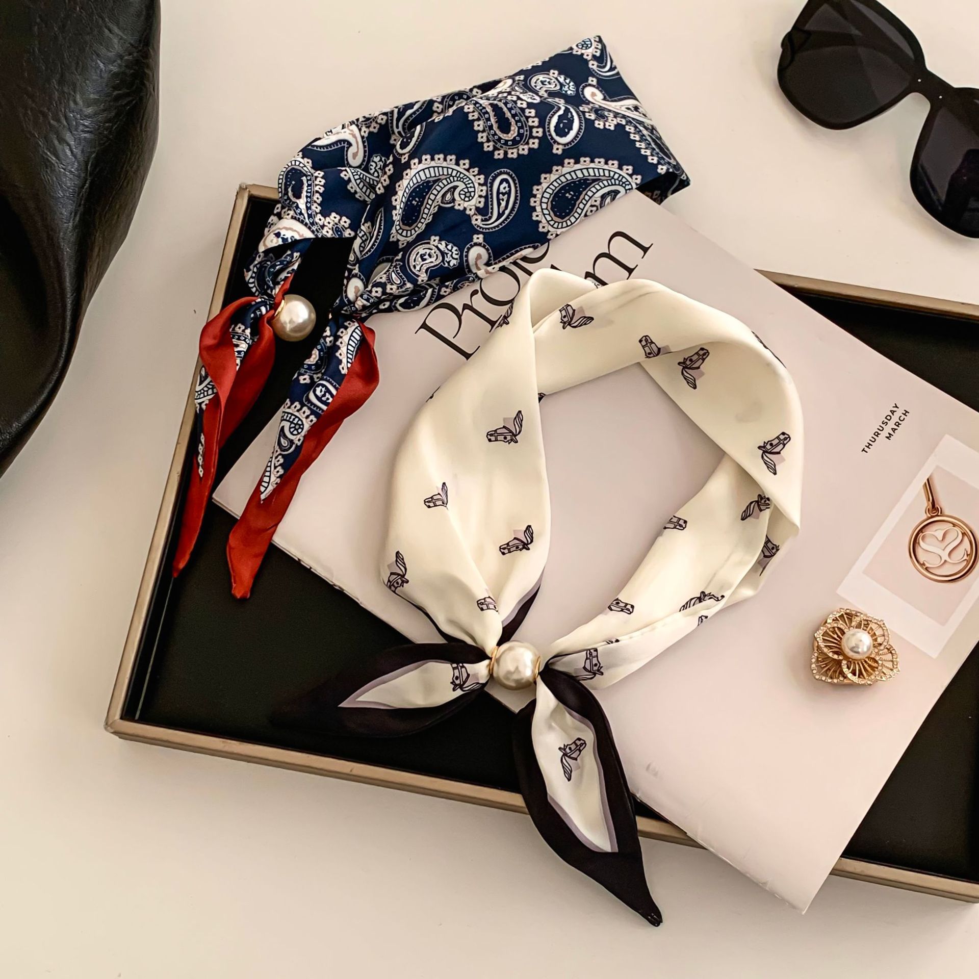 Cashew Flower Silk Scarf Effor - огляд і ціна Silk Neck Scarf