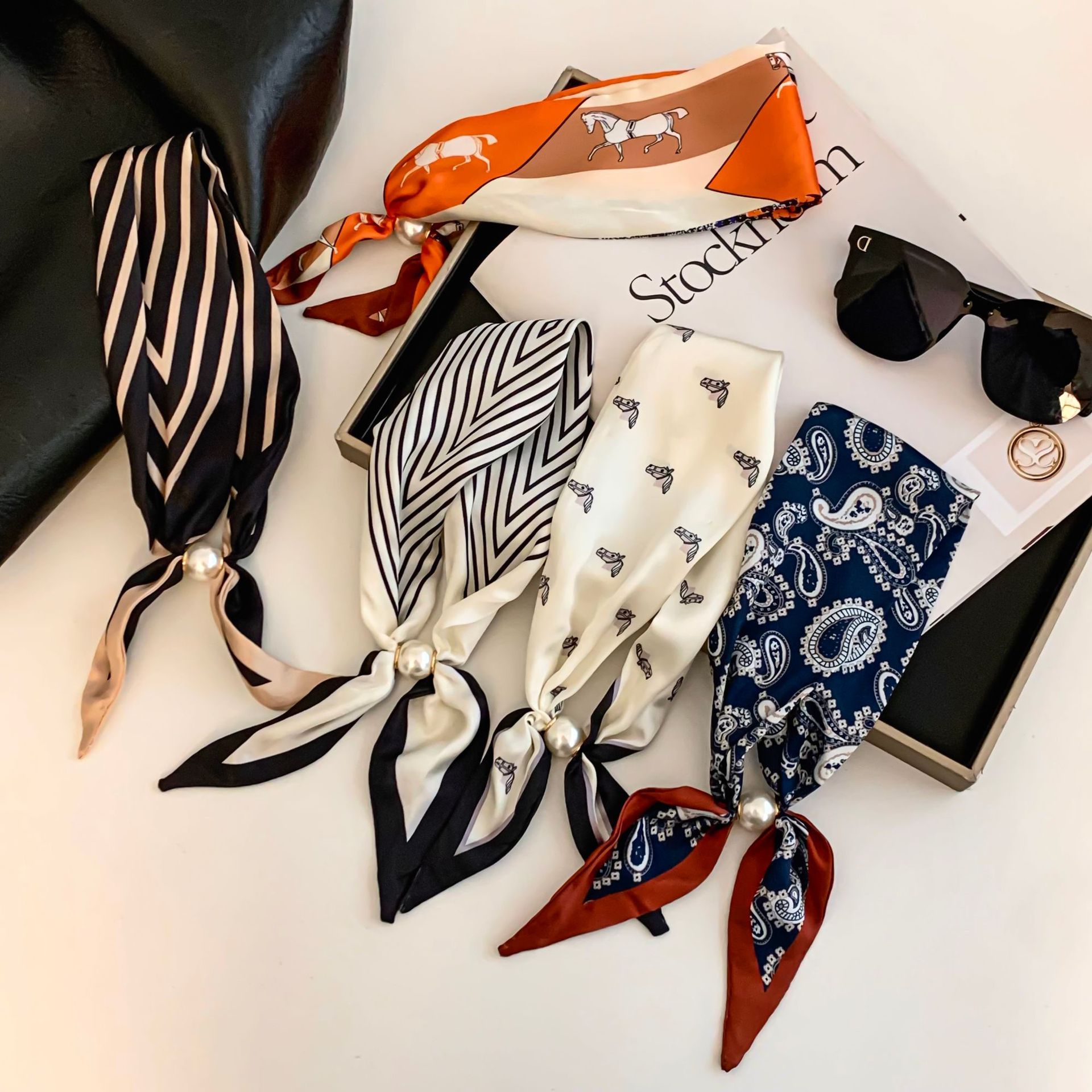 Cashew Flower Silk Scarf Effor - огляд і ціна Silk Neck Scarf