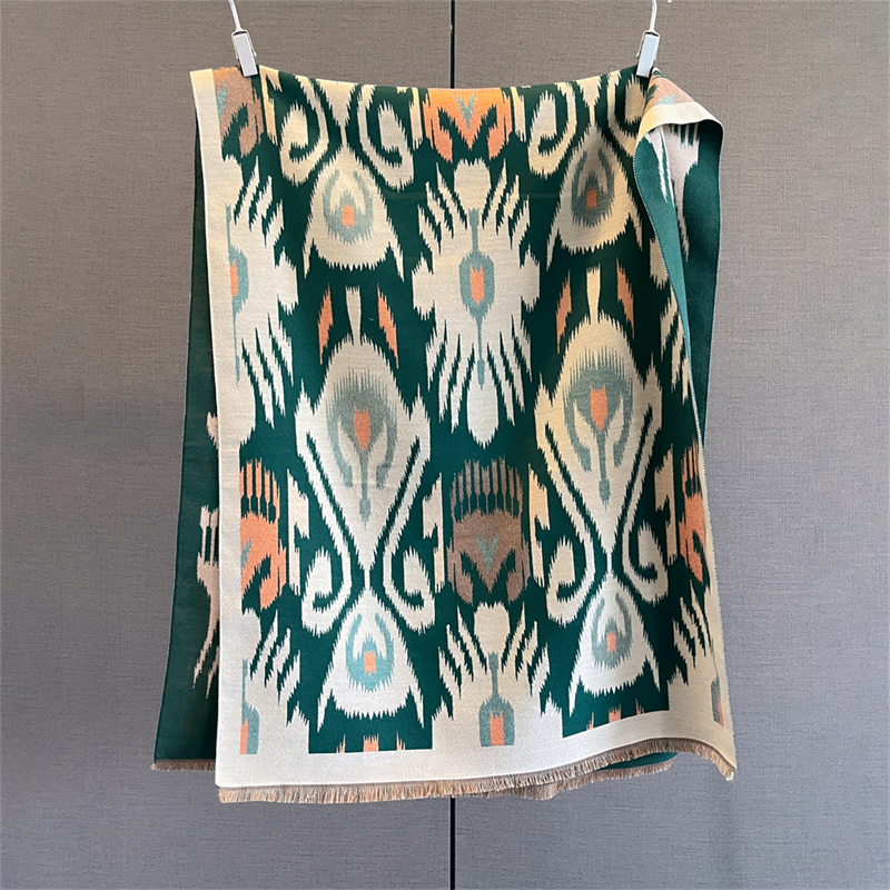 2025 Brand Warm Cashmere Ponch - огляд і ціна Woven Scarf Blanket