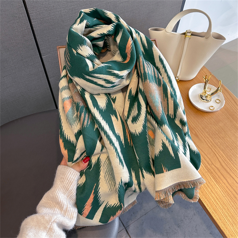 2025 Brand Warm Cashmere Ponch - огляд і ціна Woven Scarf Blanket