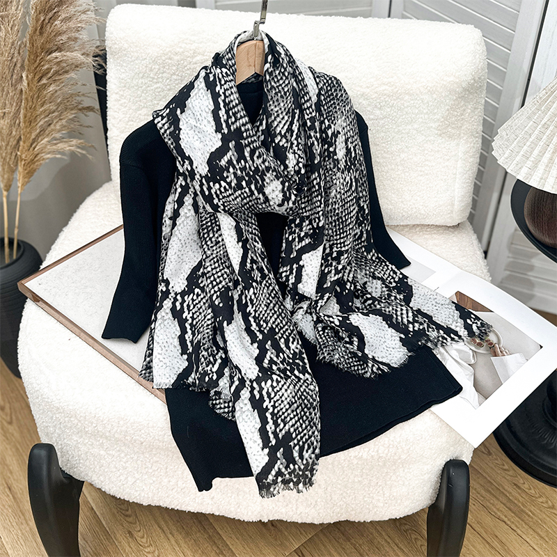 Luxury Brand Scarf Leopard pri - огляд і ціна Pashmina Wrap Large