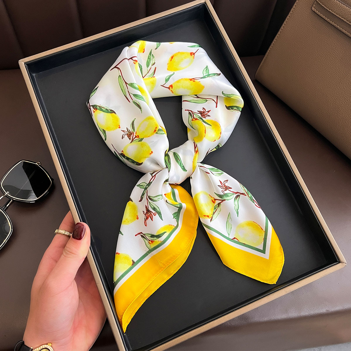 2025 New Yellow Lemon Print Sq - огляд і ціна Scarf Silk Square