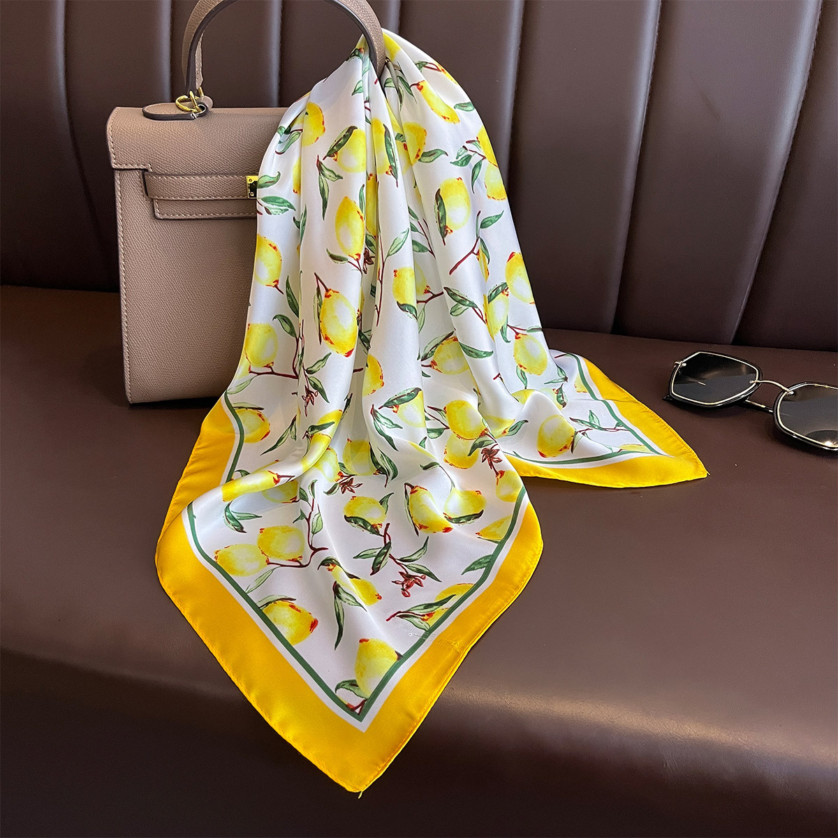 2025 New Yellow Lemon Print Sq - огляд і ціна Scarf Silk Square