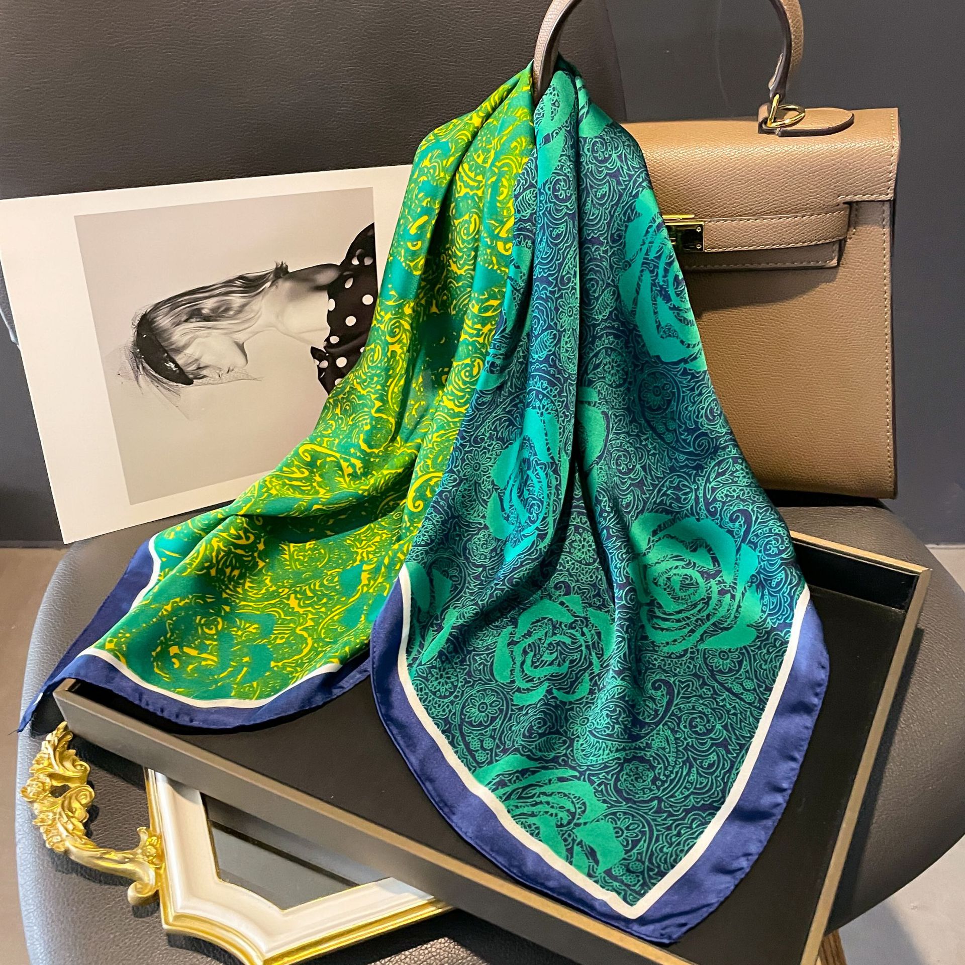 70x70cm Women Scarf Silk Feeli - огляд і ціна Ascot Neck Scarf