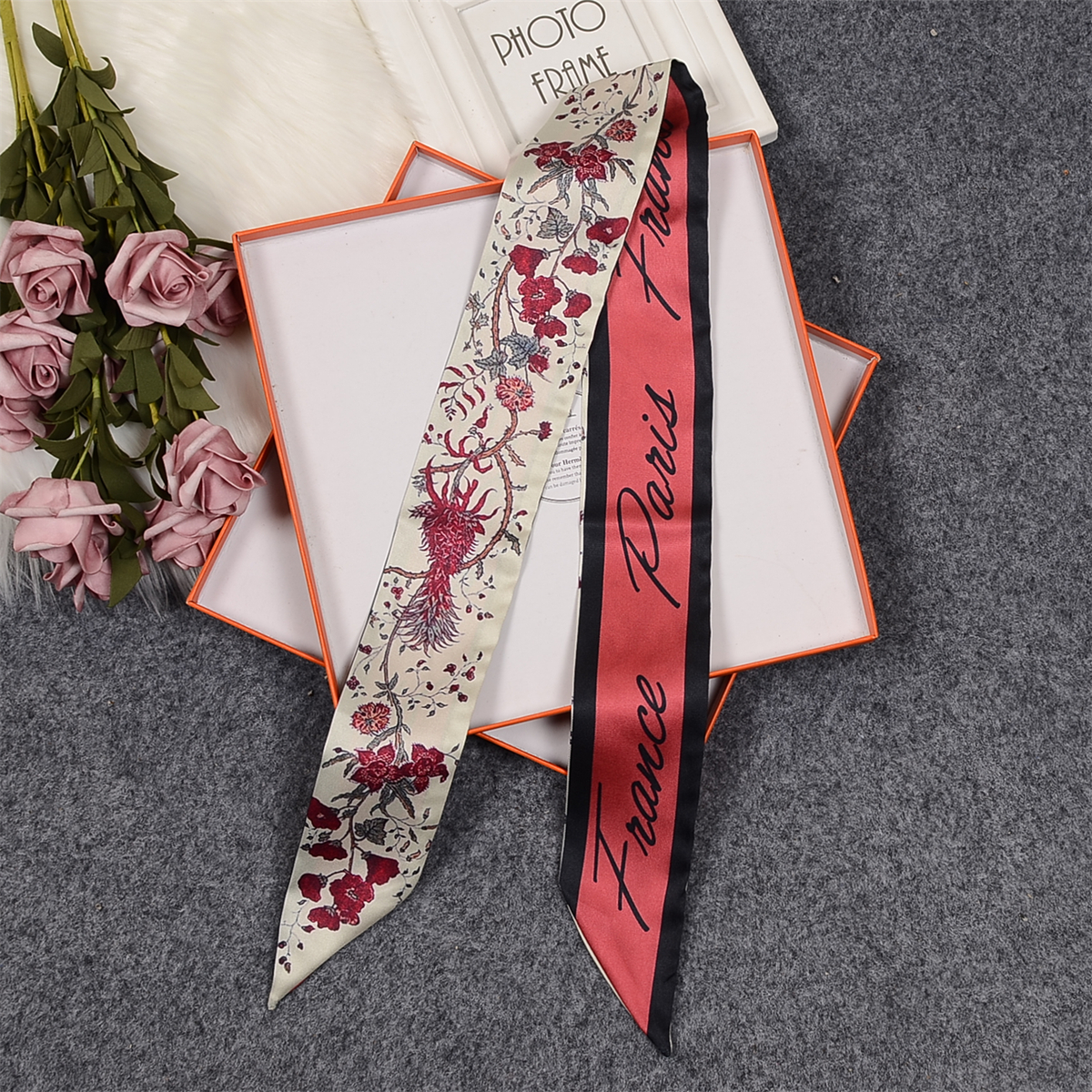 Flower Room Parrot Brand Scarf - огляд і ціна Silk Neck Scarf